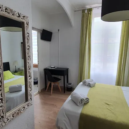 Ma Petite Hotel 2*
