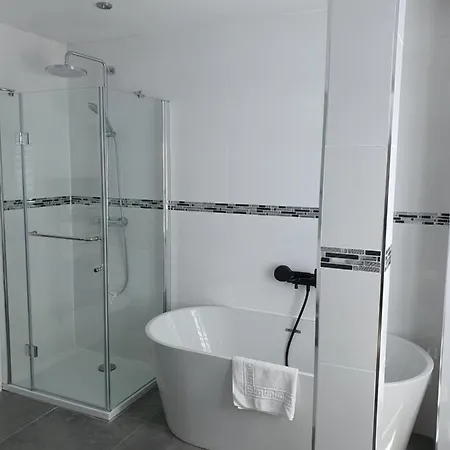 Ma Petite Hotel